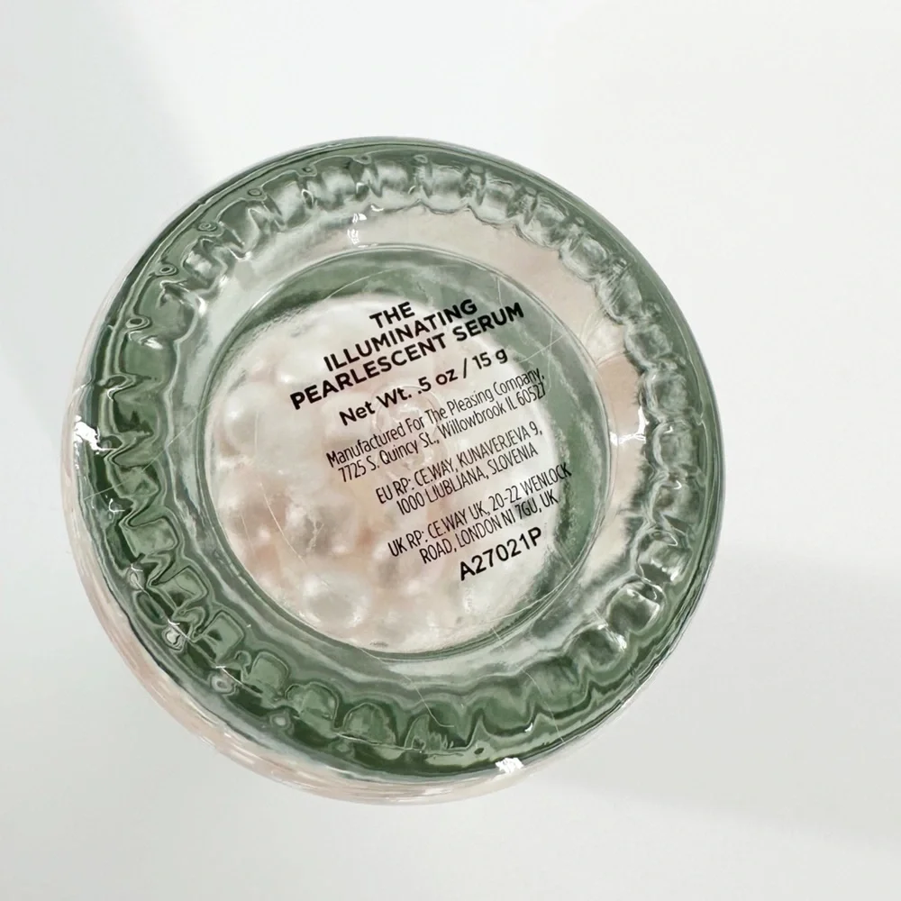 Pleasing The Pearlescent Illuminating Serum Harry Styles